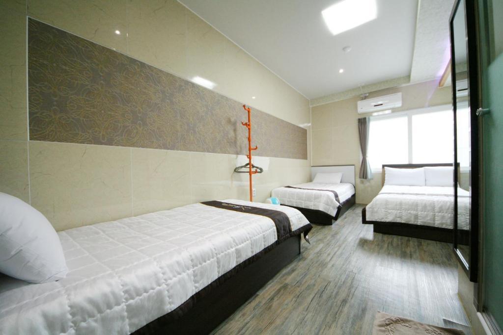 Guesthouse Myeongdong 2 سيول الغرفة الصورة