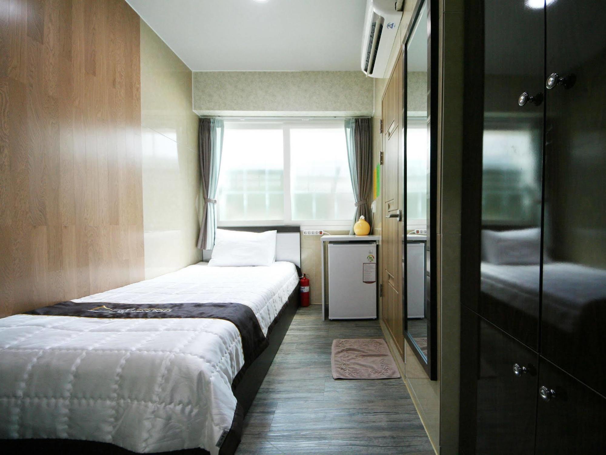 Guesthouse Myeongdong 2 سيول المظهر الخارجي الصورة